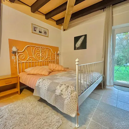 Des Fours 3* Agonges