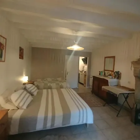 Guest house Le Des Fours 3*